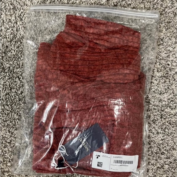 Woman’s Ribbed Dress - Picture 2 of 2